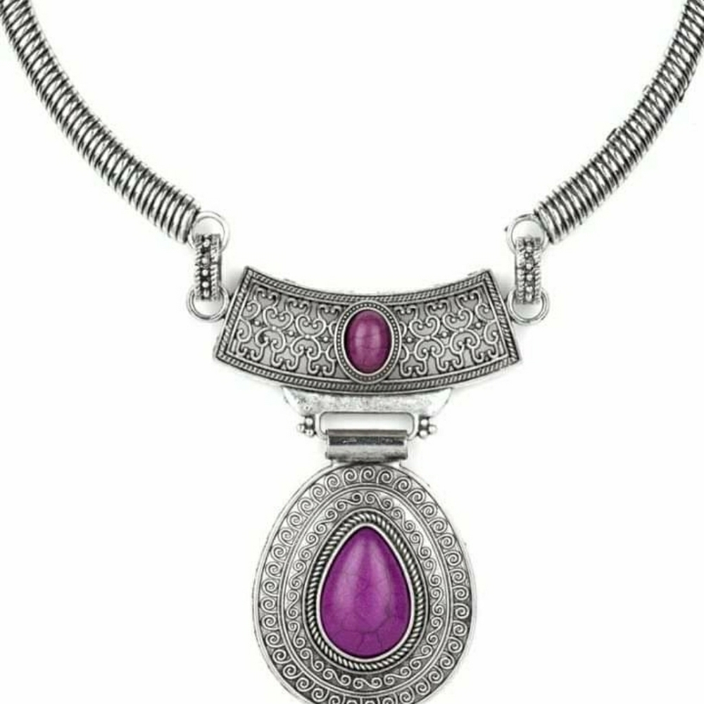 Necklace  Adjustable clasp